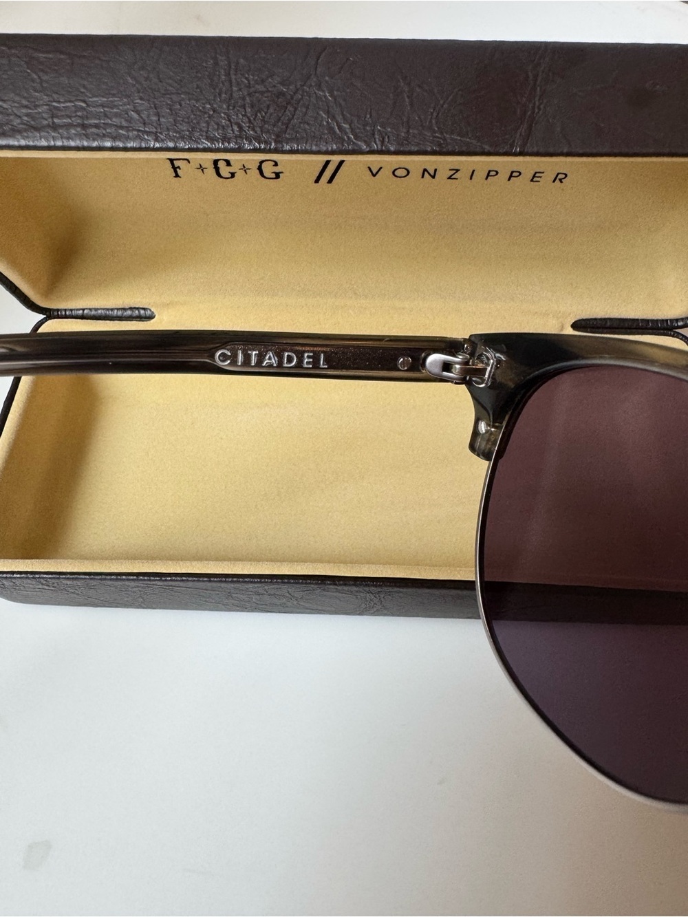 Von Zipper Black Round Sunglasses with Silver Bridge - Picture 6 of 7